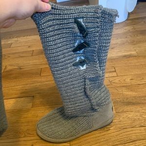 Grey sweater boots